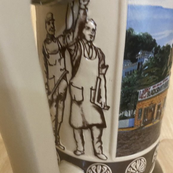 Bushes Inn ANHEUSER BUSCH COLLECTORS CLUB 2002 MEMBERSHIP Stein COA CB21 - Picture 7 of 12